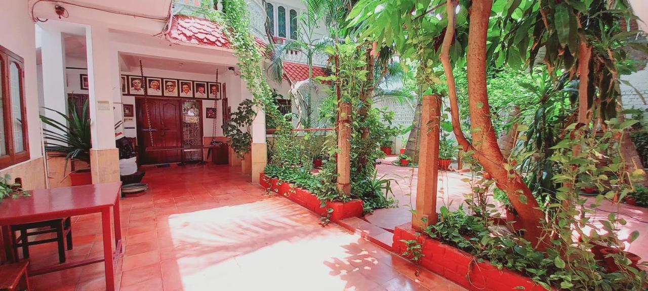 Daphne Hotel Mahabalipuram Bagian luar foto