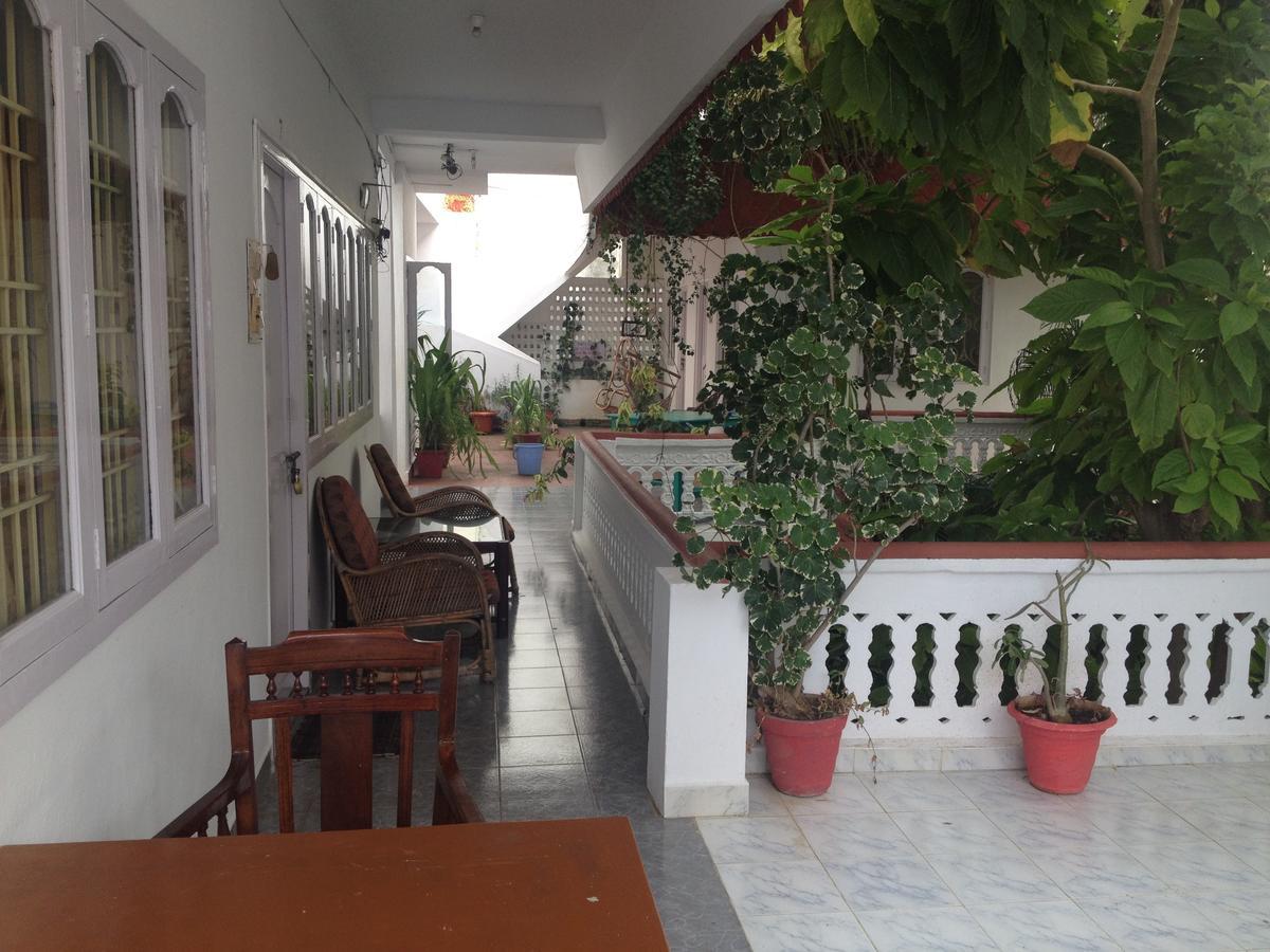 Daphne Hotel Mahabalipuram Bagian luar foto